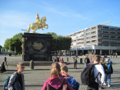 7 Am Goldenen Reiter